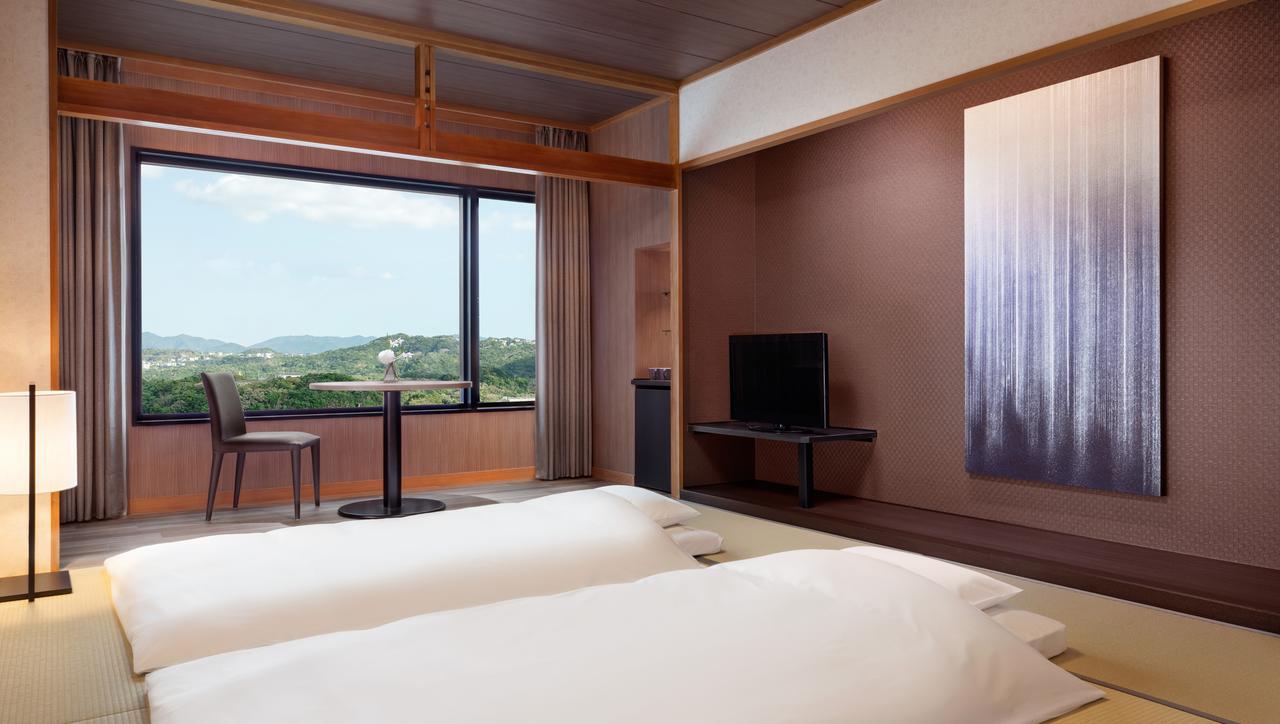 Nanki-Shirahama Marriott Hotel Exterior foto A room at the hotel